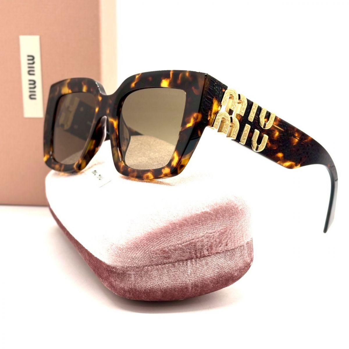 Miu Sunglasses Smu B015-F