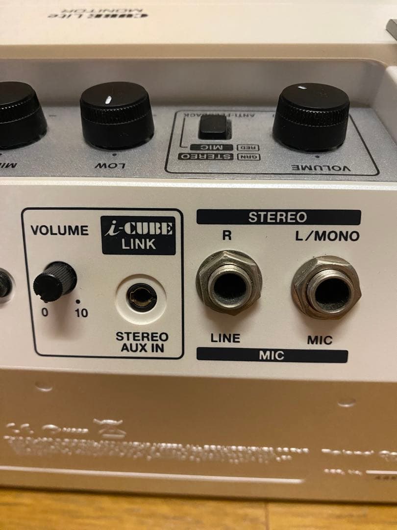 Roland Guitar Amplifiers Cube Lite