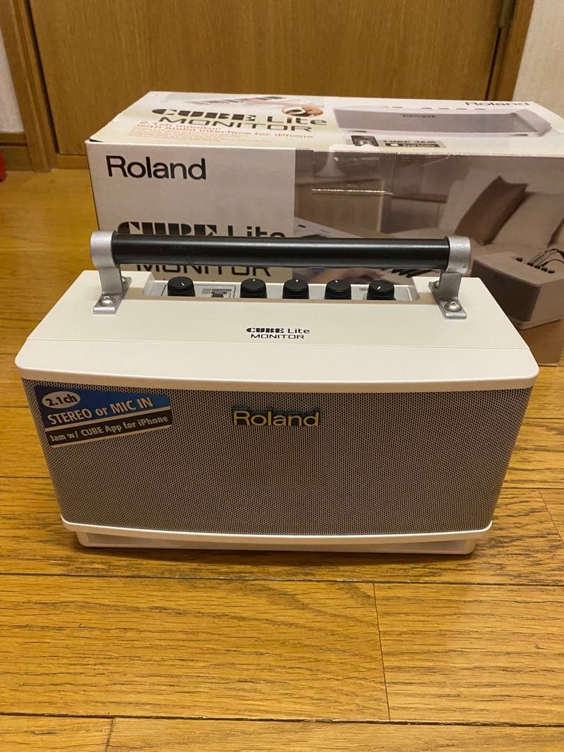 Roland Guitar Amplifiers Cube Lite