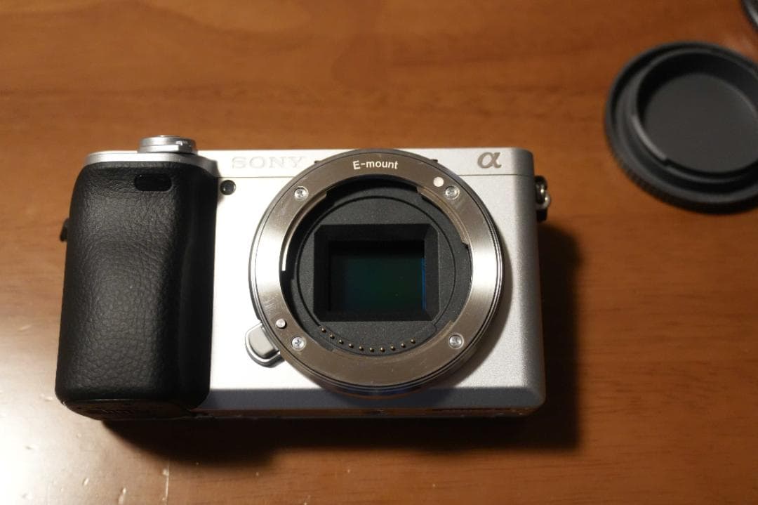 Sony Mirrorless Interchangeable Lens Cameras 6400 4K