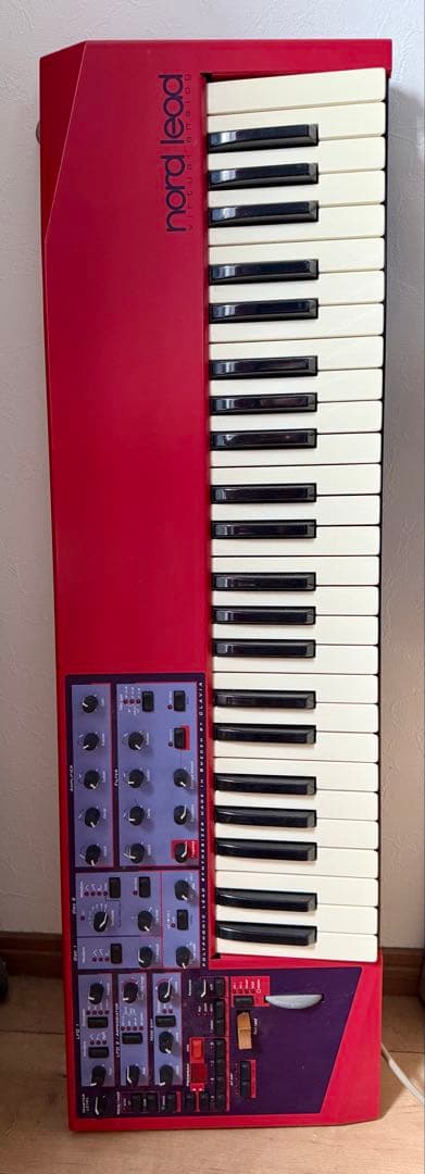 Analog Synthesizer Nord Lead