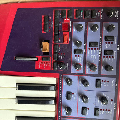 Analog Synthesizer Nord Lead