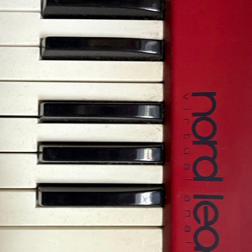 Analog Synthesizer Nord Lead