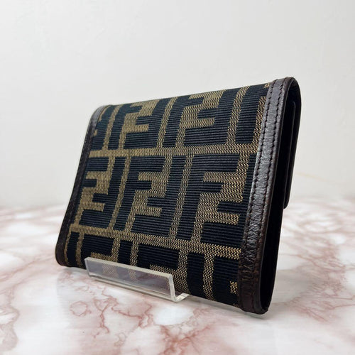 Fendi Bifold Wallets 45