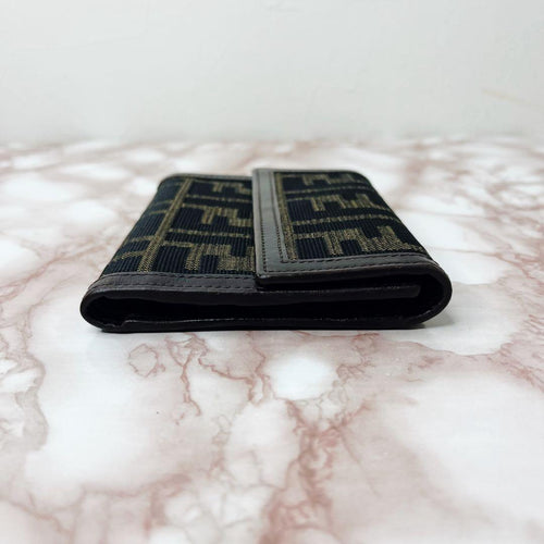 Fendi Bifold Wallets 45