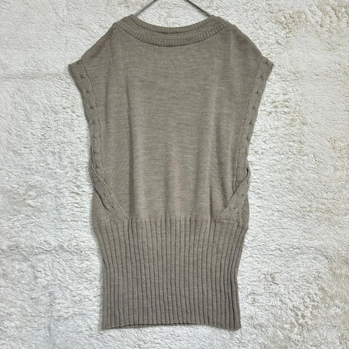 Issey Miyake Sleeveless 24