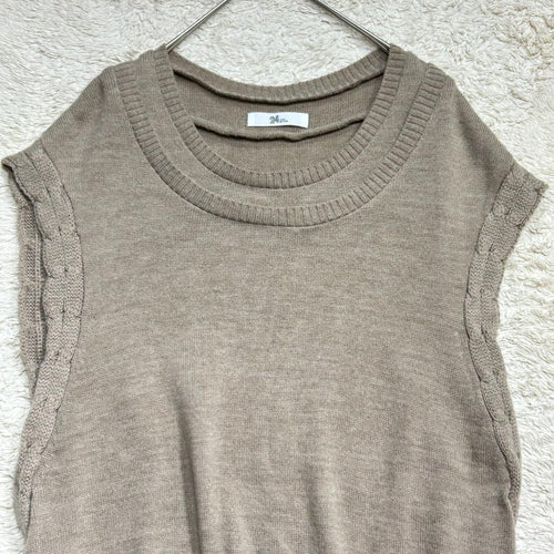 Issey Miyake Sleeveless 24