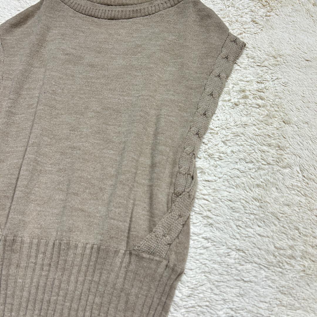 Issey Miyake Sleeveless 24
