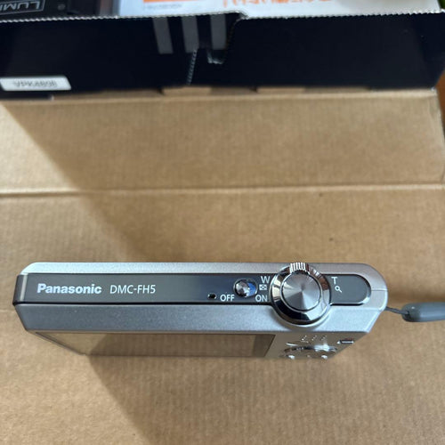 Panasonic Compact Digital Cameras Lumix Fh5