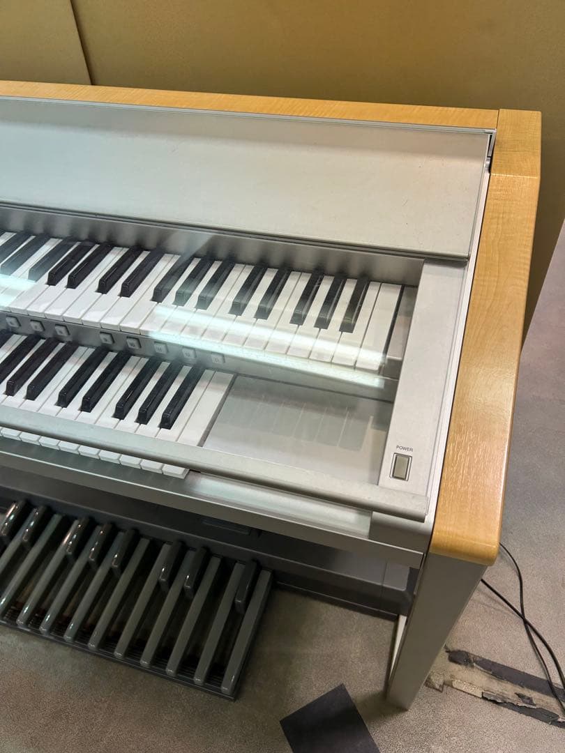 Yamaha Electronic Organs Electone Els-01 2004