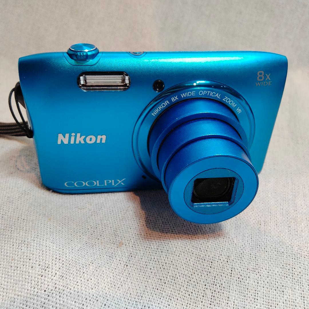 Nikon Compact Digital Camera Coolpix