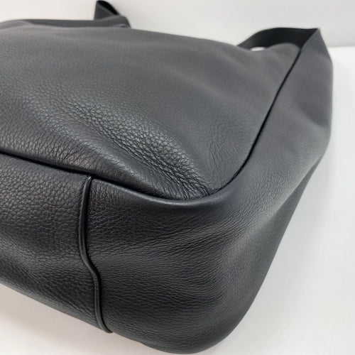Yves Saint Laurent Shoulder Bag