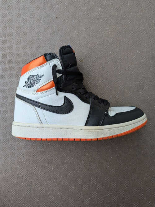 Sneakers Nikeairjordan1Retrohighog "Electroorange
