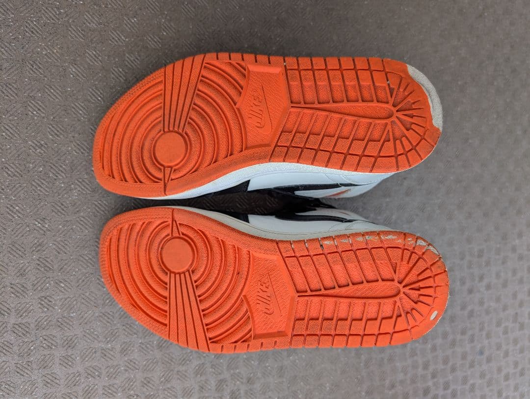 Sneakers Nikeairjordan1Retrohighog "Electroorange