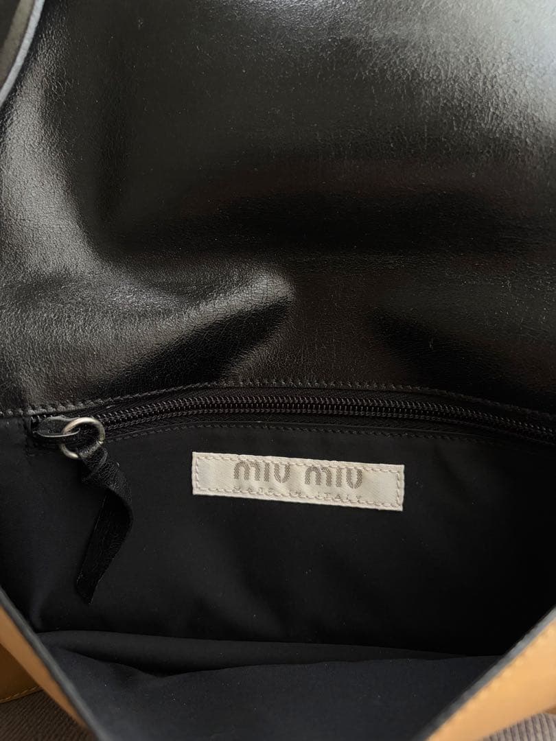 Miu Shoulder Bags Archive Leather Bag