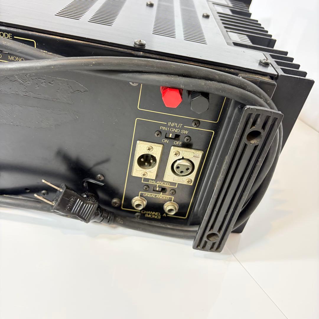Yamaha Power Amplifiers Pc2002M