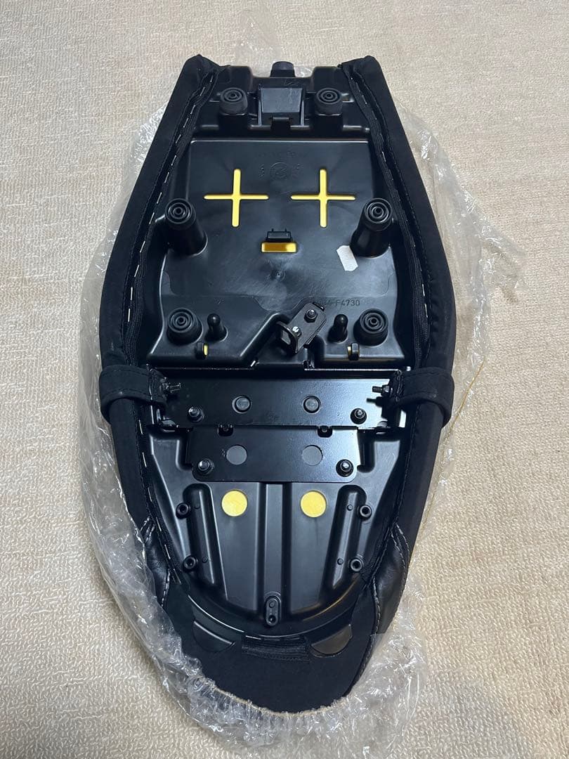 Yamaha Seats Xsr700