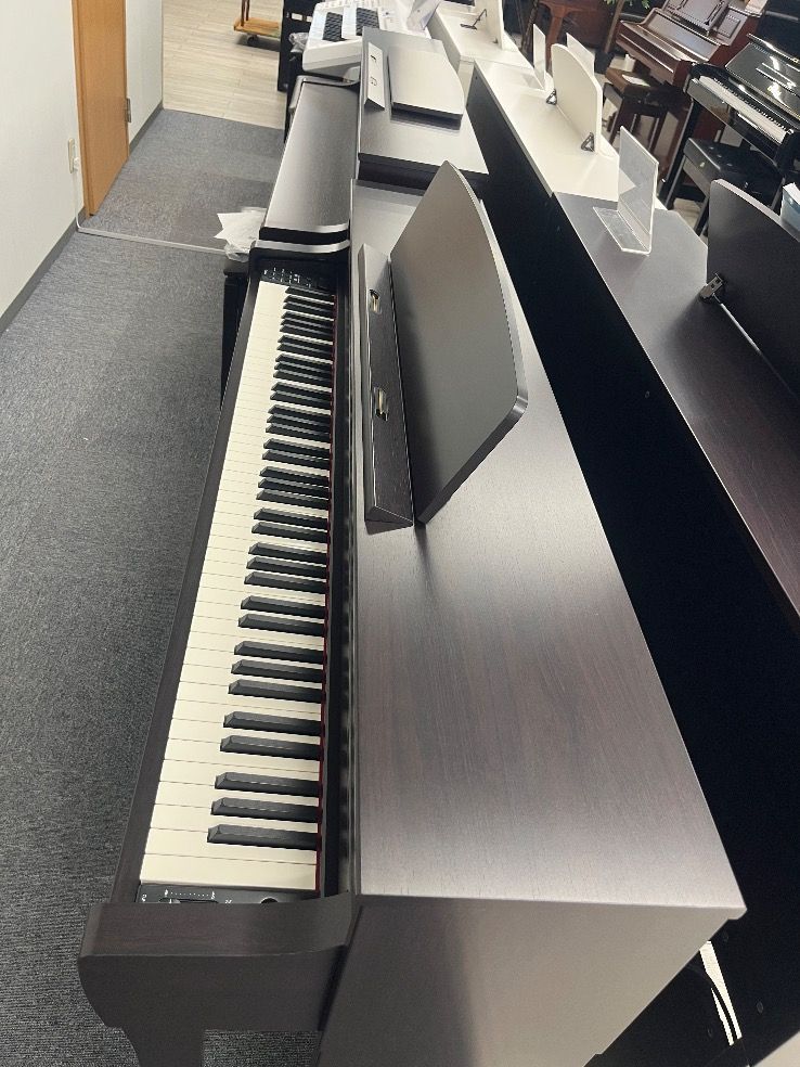 Yamaha Keyboard Electronic Piano 88909 Clp745R 23