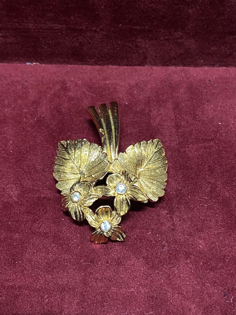 Christian Dior Brooches Corsages