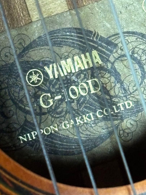 Classical Guitars Yamaha G-100D
