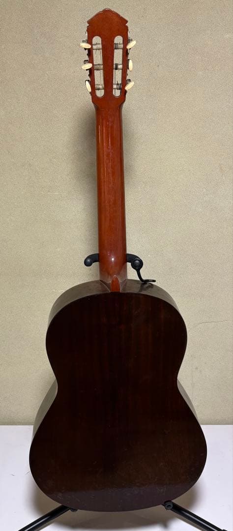 Classical Guitars Yamaha G-100D