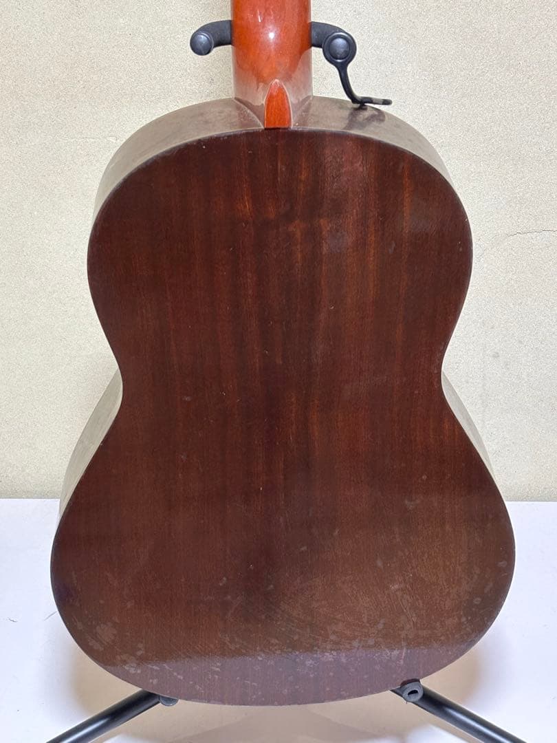 Classical Guitars Yamaha G-100D