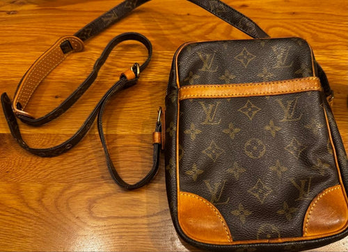 Louis Vuitton Shoulder Bags