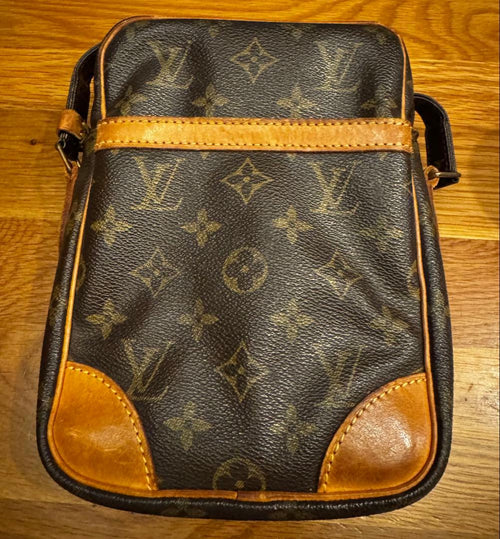 Louis Vuitton Shoulder Bags