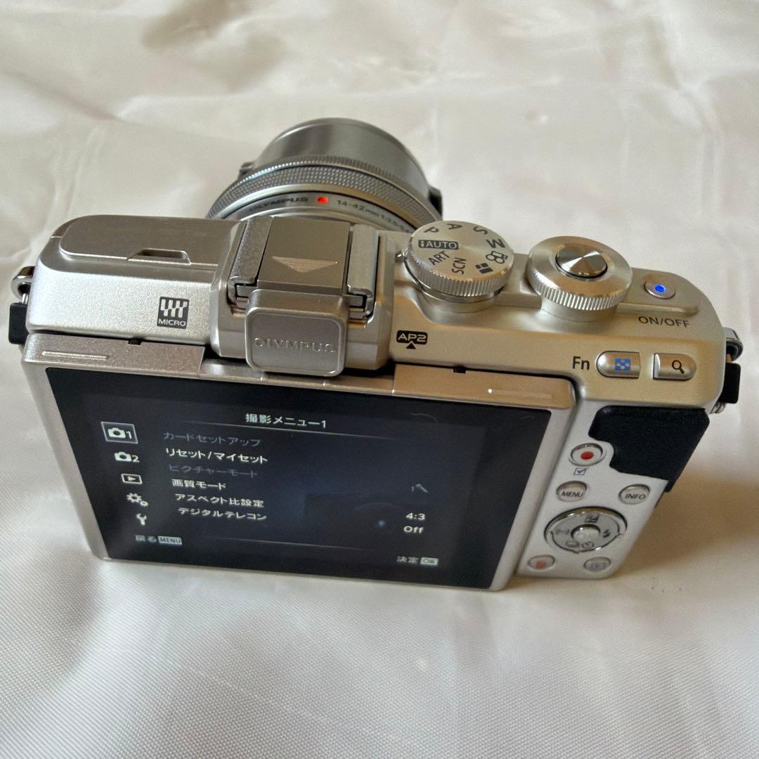 Olympus Mirrorless Interchangeable Lens Cameras Pen Lite E-Pl7