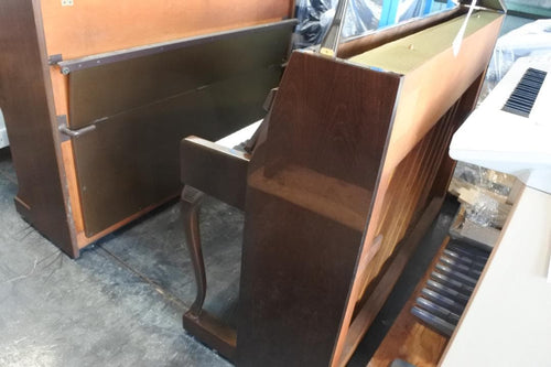Yamaha Upright Pianos L102