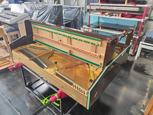 Yamaha Upright Pianos L102