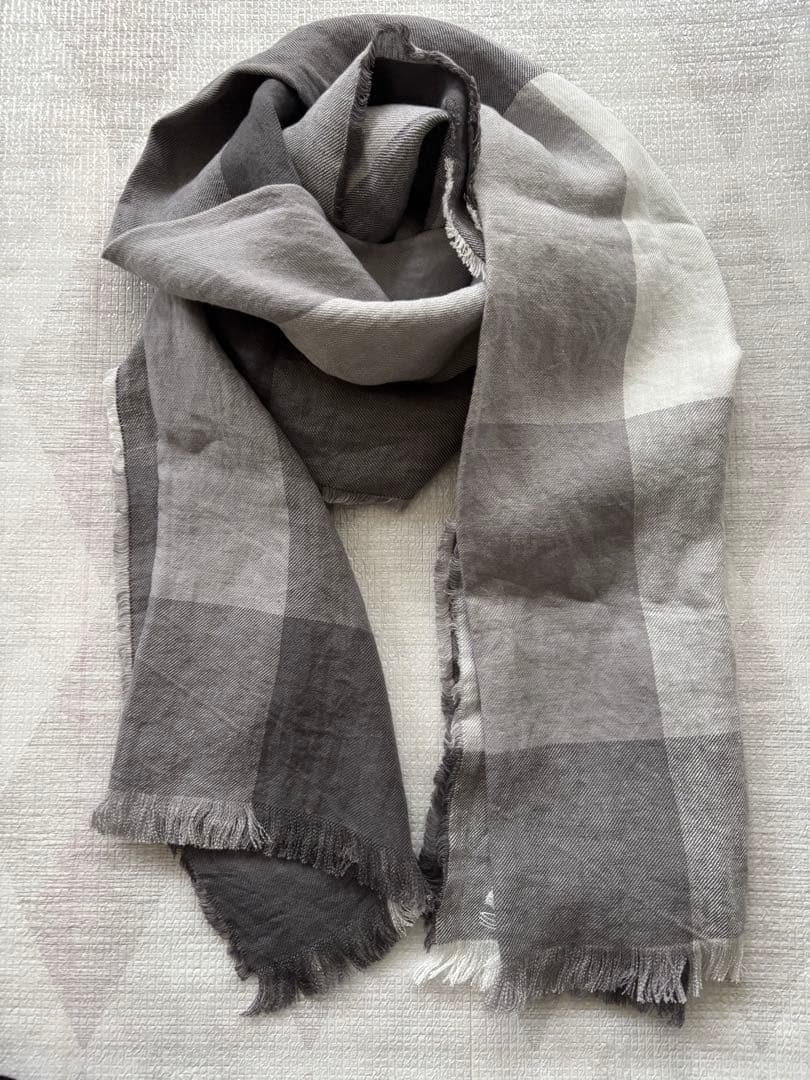 Tomorrowland Stoles Shawls Plaidie