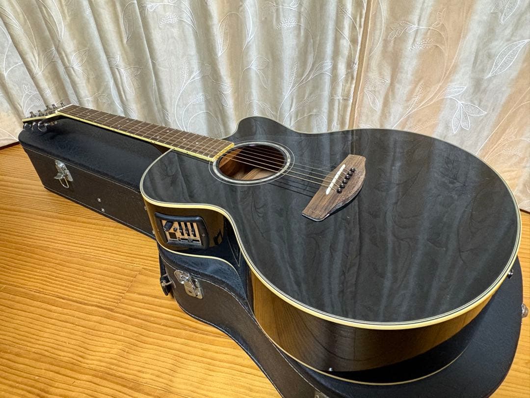 Acoustic Guitars Yamaha Cpx700