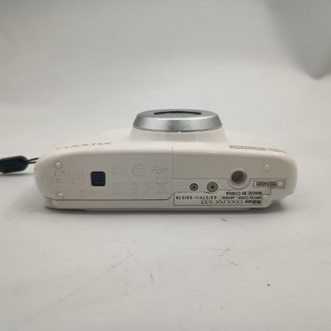 Nikon Compact Digital Camera Coolpix S33 White
