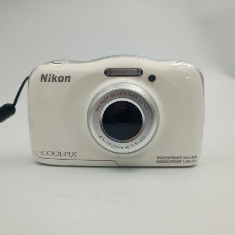 Nikon Compact Digital Camera Coolpix S33 White