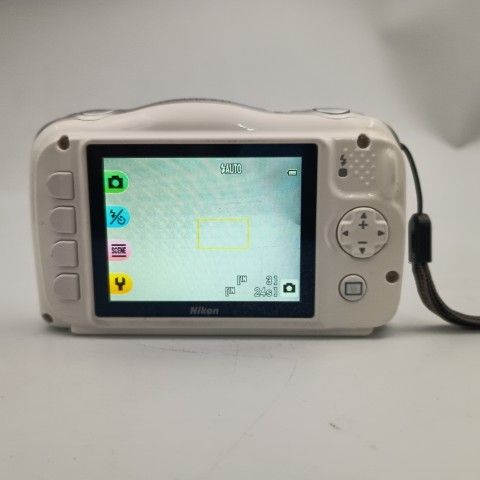 Nikon Compact Digital Camera Coolpix S33 White