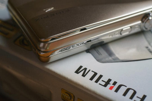 Fujifilm Compact Digital Cameras Finepix Z700Exr