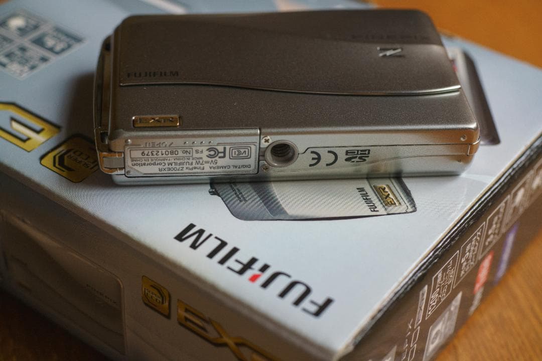 Fujifilm Compact Digital Cameras Finepix Z700Exr