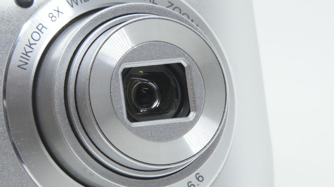 Compact Digital Camera D2041 Nikon Coolpix S3700