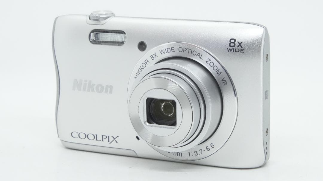 Compact Digital Camera D2041 Nikon Coolpix S3700