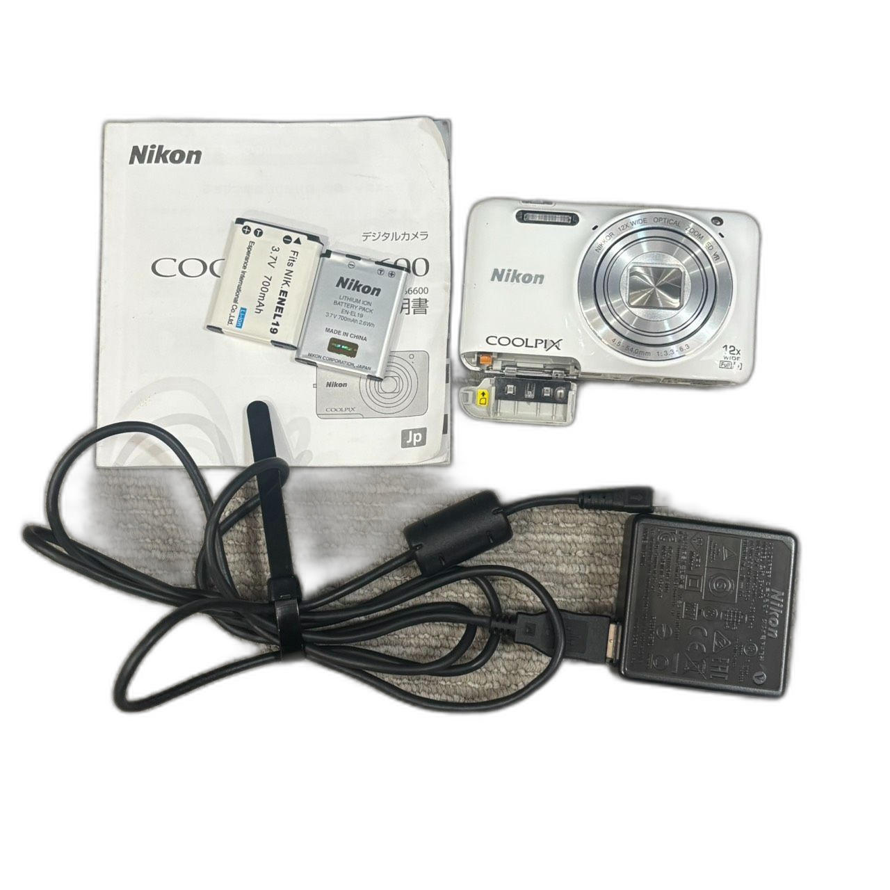 Compact Digital Camera Nikon S6600 1