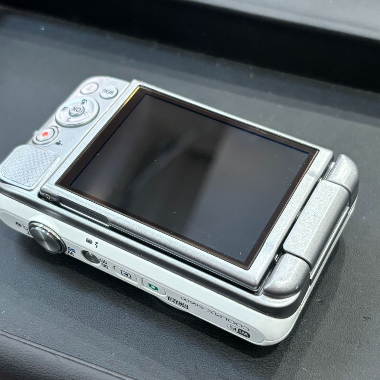 Compact Digital Camera Nikon S6600 1