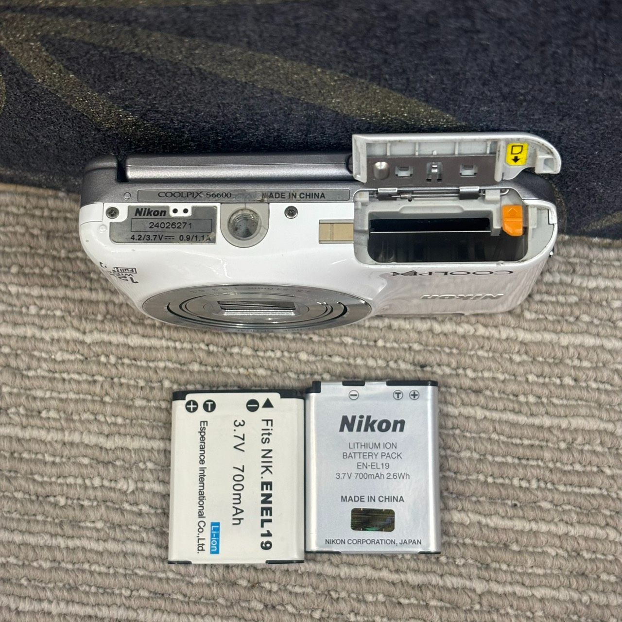 Compact Digital Camera Nikon S6600 1
