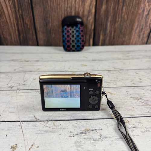 Nikon Compact Digital Camera Coolpix S3300