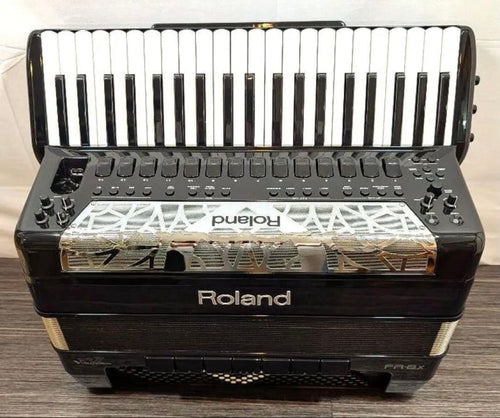 Roland Accordions V-Accordion Fr-8X 1