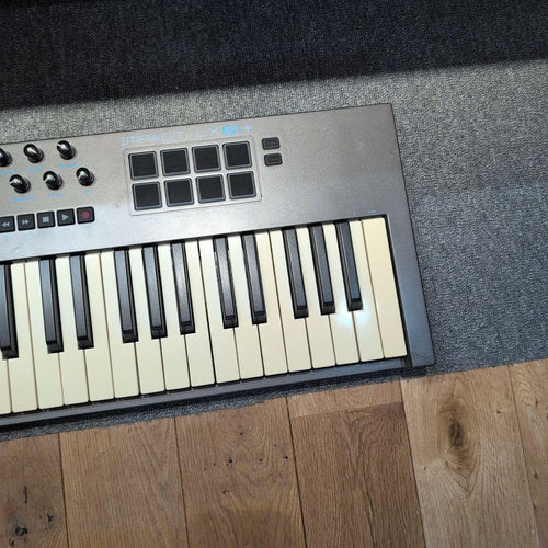 Midi Keyboard Pad Nektar Impact Lx61+
