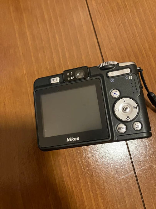 Nikon Compact Digital Camera Coolpix P50