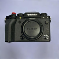 Fujifilm Mirrorless Interchangeable Lens Cameras X-T5