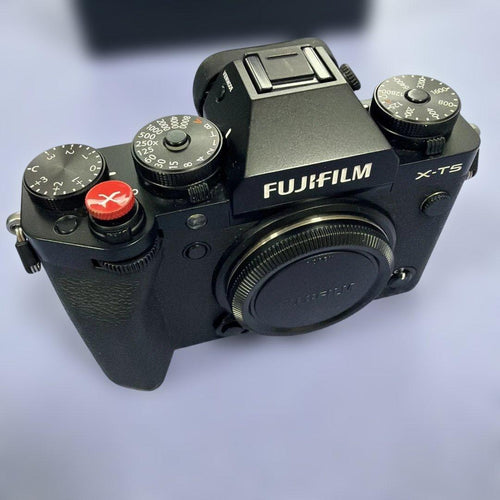 Fujifilm Mirrorless Interchangeable Lens Cameras X-T5