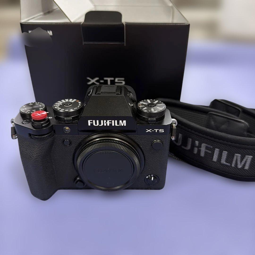 Fujifilm Mirrorless Interchangeable Lens Cameras X-T5